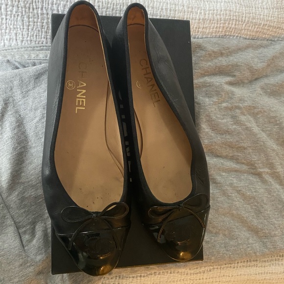 COPY - Chanel Black Flats - Picture 1 of 3